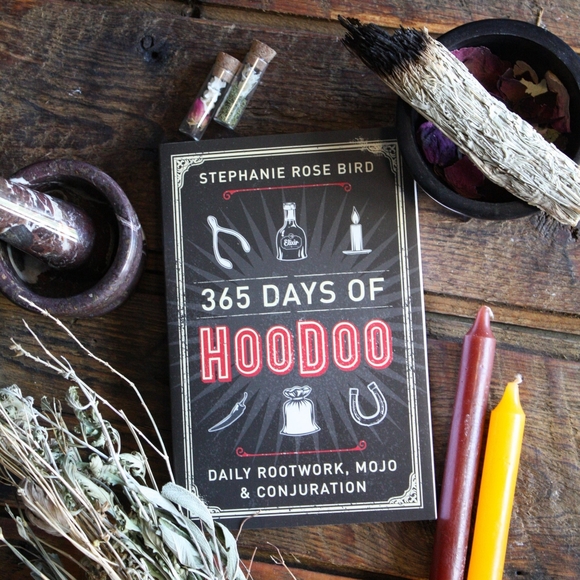 Other - 365 Days of Hoodoo: Daily Rootwork